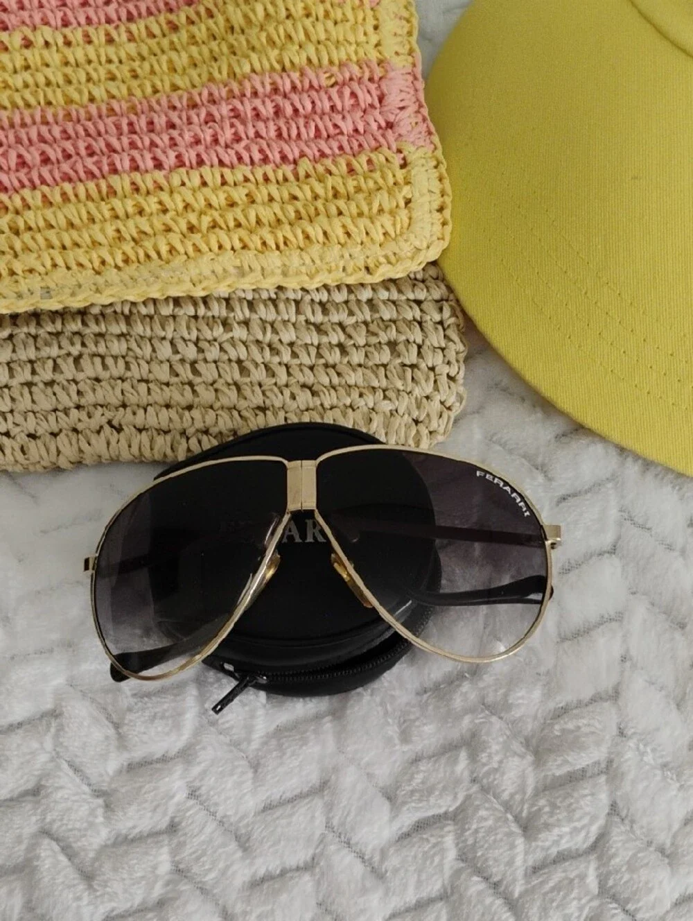 Summer Accessories - Picture 2 of 10